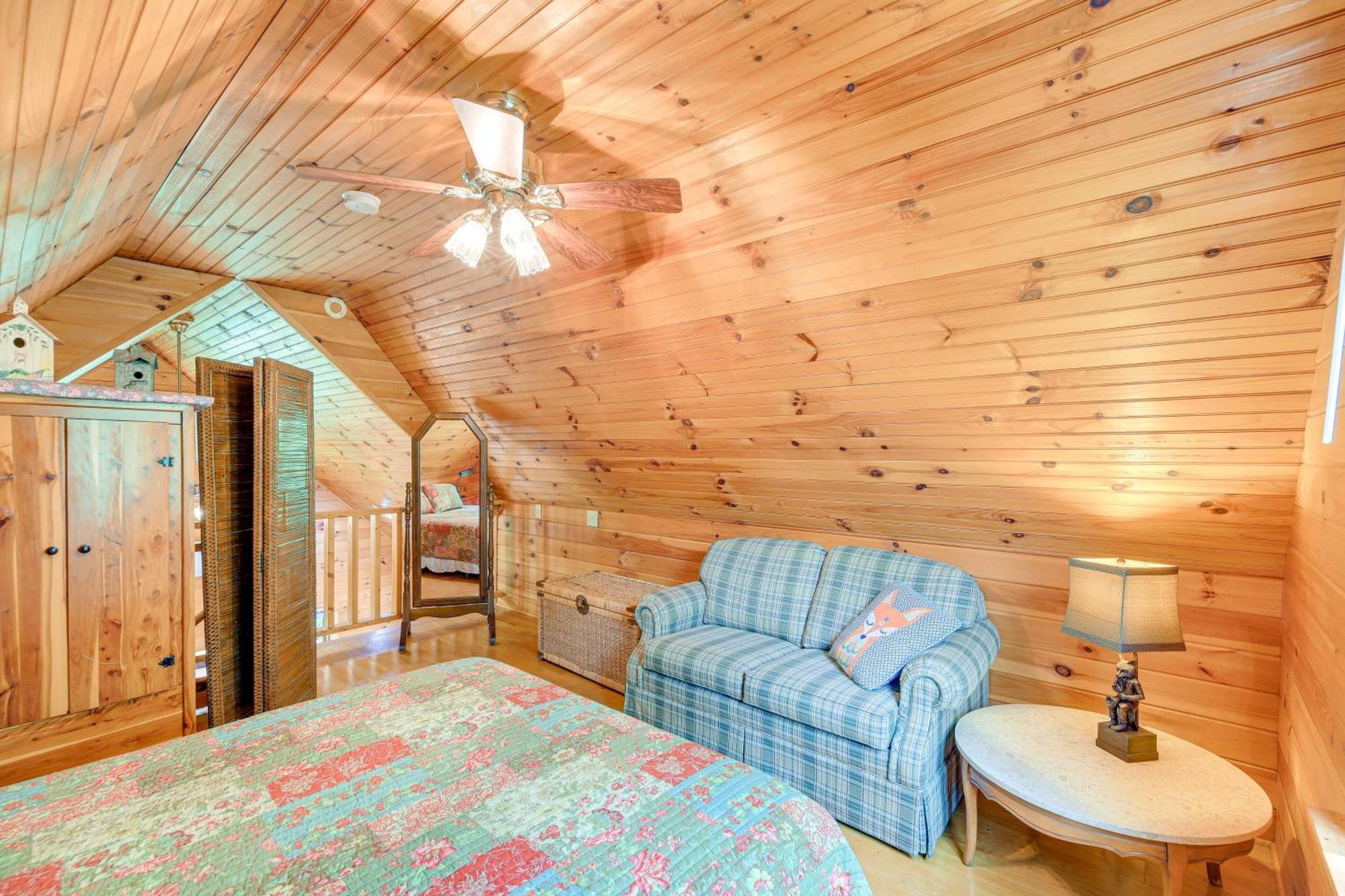 Quaint Blue Ridge Cabin Rental With On-Site Stream! Sparta Exteriör bild