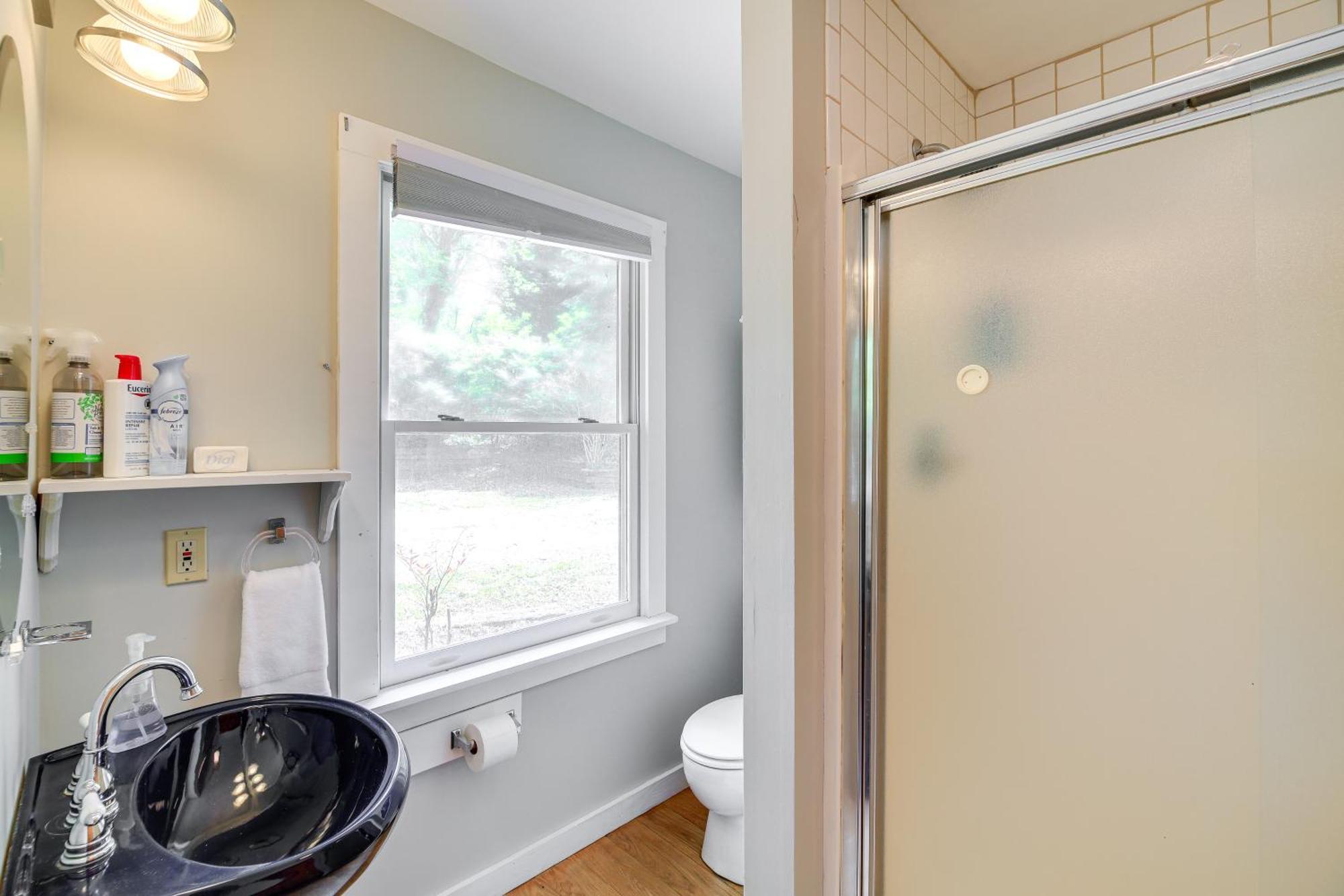 Quaint Blue Ridge Cabin Rental With On-Site Stream! Sparta Exteriör bild